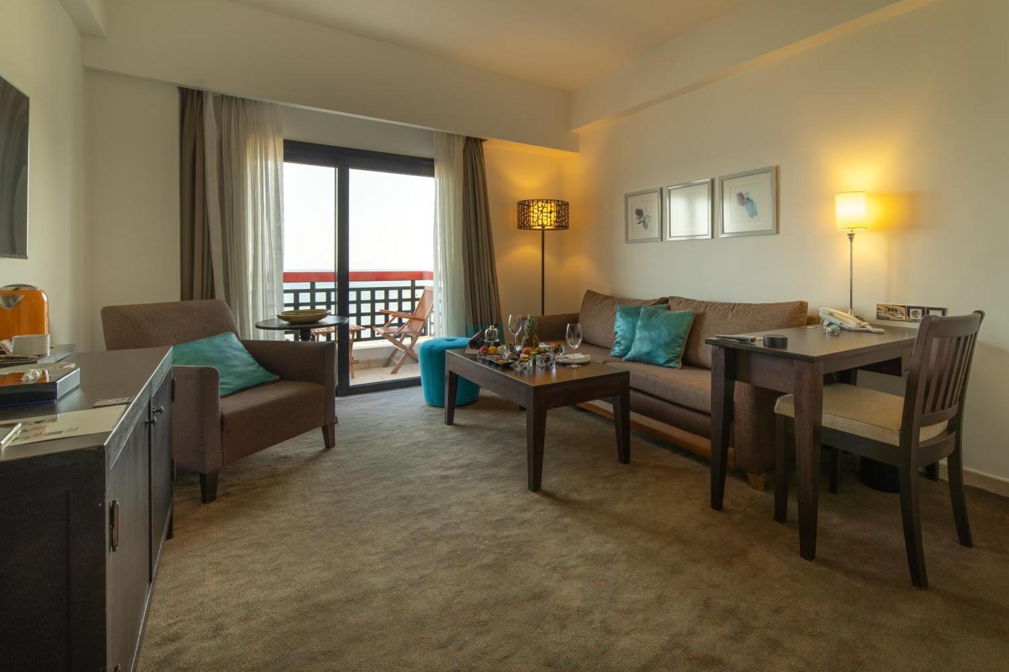 Arkin Palm Beach Hotel ファマグスタ エクステリア 写真